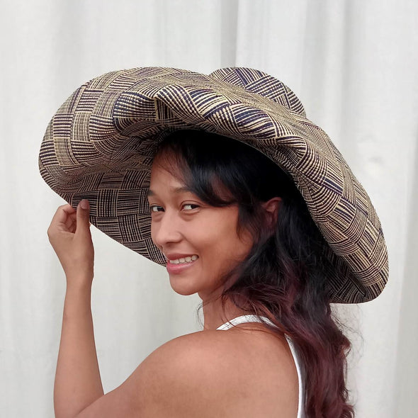 Oversized Sun Hat 7" Brim Raffia Hat | Black and Natural | UPF 50 | Soava