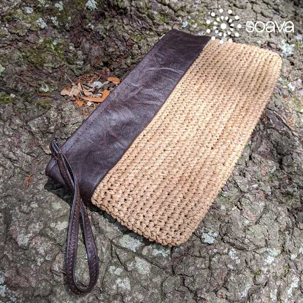 Raffia Straw Wristlet Clutch Bag